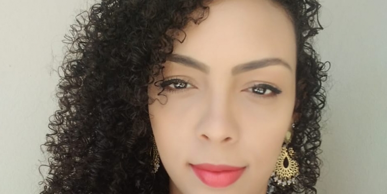 diz, Charlene Silva, Assistente Social
